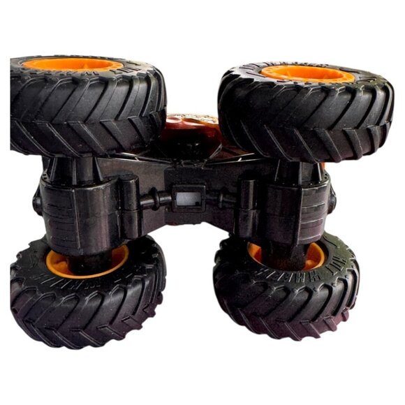 Mattel Hot Wheels Monster Truck BASH-UPS Action Car Cars‎ Invader Tank 1:43 - Picture 2 of 5